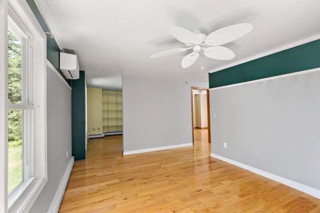 10 Brenrae Dr, Middleboro, MA 02346