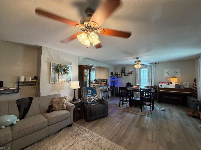 1124 Myrtle ST, Suffolk, VA 23434