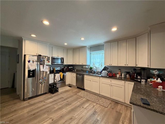 1124 Myrtle ST, Suffolk, VA 23434