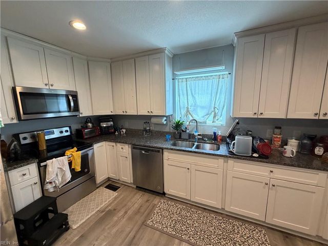 1124 Myrtle ST, Suffolk, VA 23434