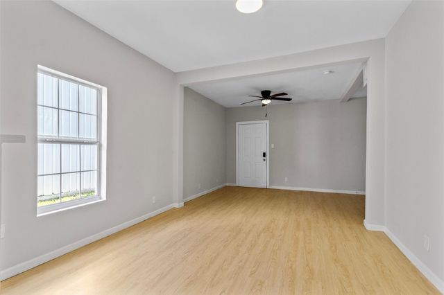 405 Medina Street B, Houston, TX 77012