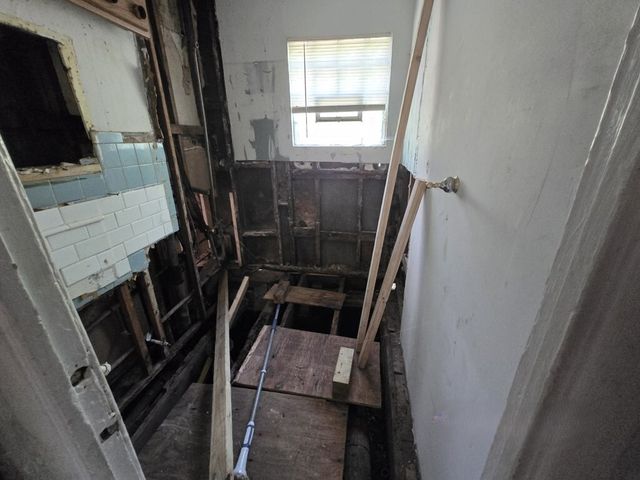 189 W 156th Place, Harvey, IL 60426