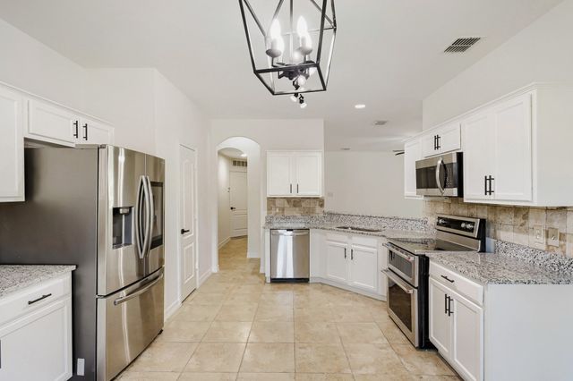 910 W Bois D Arc Street, Celina, TX 75009