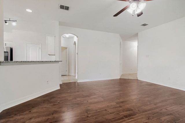 910 W Bois D Arc Street, Celina, TX 75009