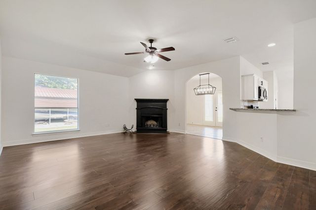 910 W Bois D Arc Street, Celina, TX 75009