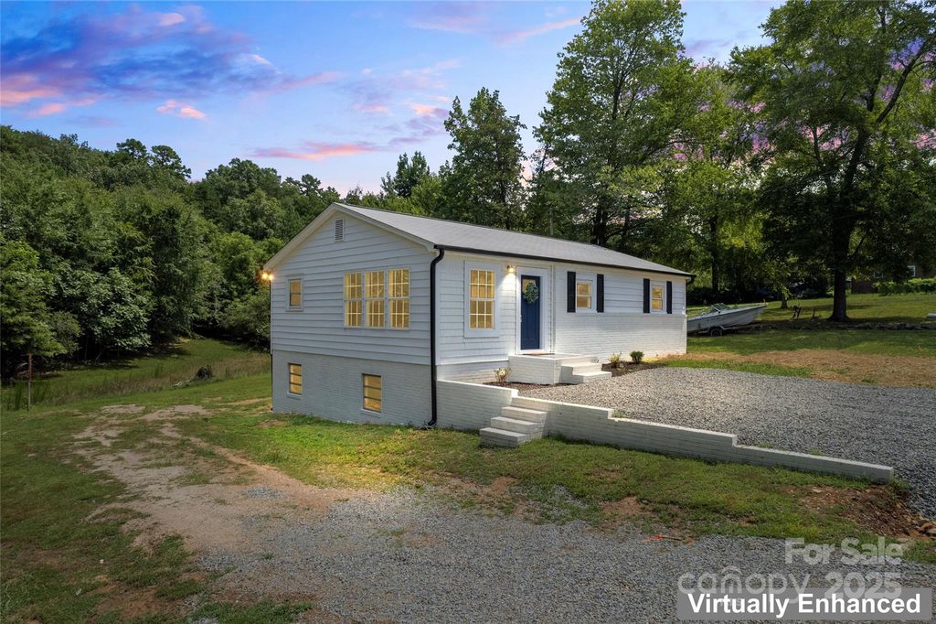 1034 Patton Avenue, Albemarle, NC 28001