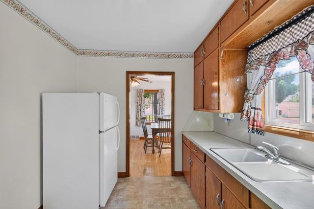 2141 FRANKLIN STREET, Wisconsin Rapids, WI 54494