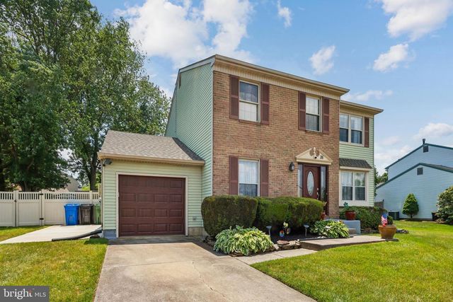 26 CONSTITUTION RD, Sewell, NJ 08080