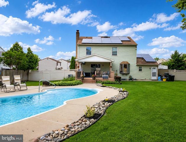 26 CONSTITUTION RD, Sewell, NJ 08080