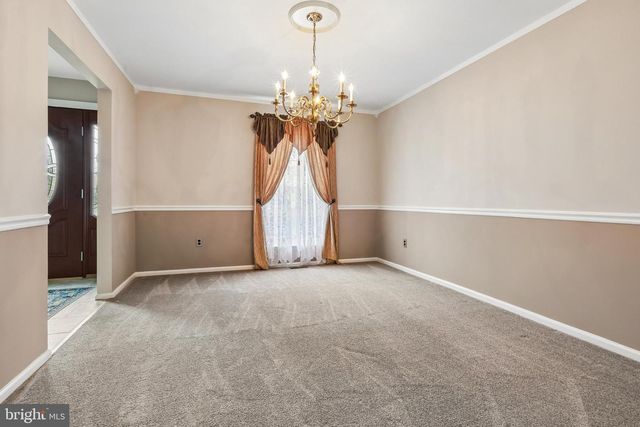 26 CONSTITUTION RD, Sewell, NJ 08080