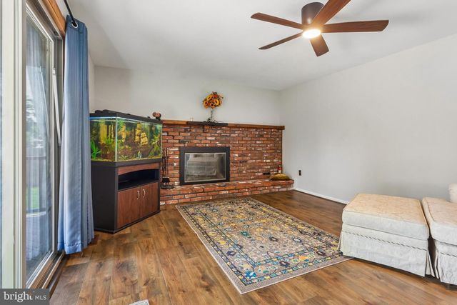 26 CONSTITUTION RD, Sewell, NJ 08080