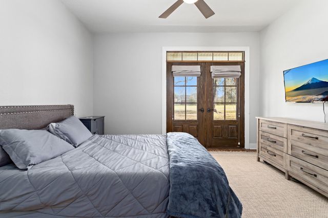 1342 Woodway Boulevard, Sour Lake, TX 77659