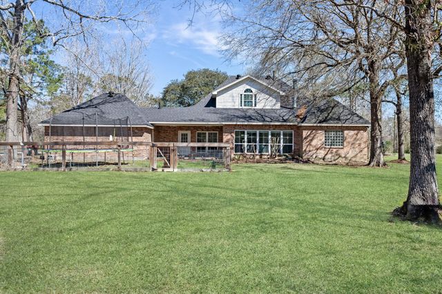 1342 Woodway Boulevard, Sour Lake, TX 77659