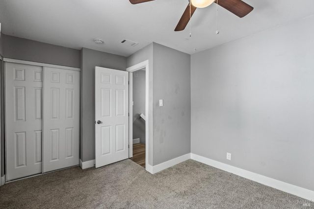 3482 Shelter Creek Dr, Napa, CA 94558