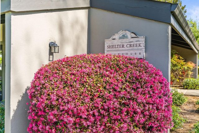 3482 Shelter Creek Dr, Napa, CA 94558