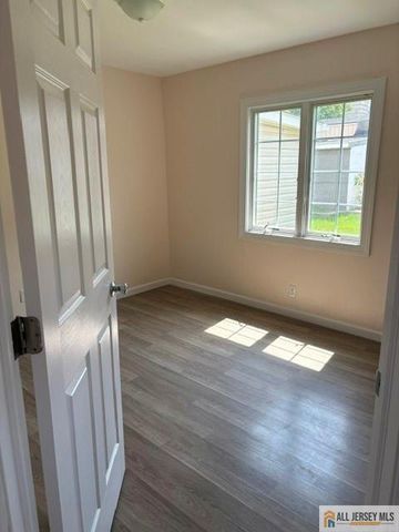 329 Leon Avenue, Perth Amboy, NJ 08861