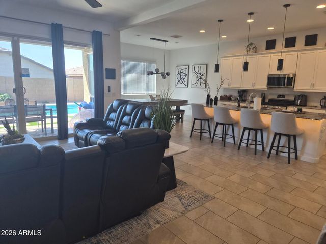 9337 W SELLS Drive, Phoenix, AZ 85037