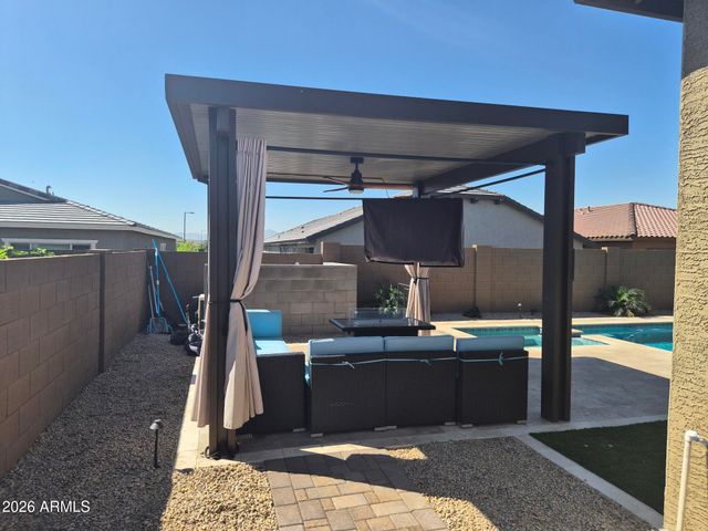 9337 W SELLS Drive, Phoenix, AZ 85037