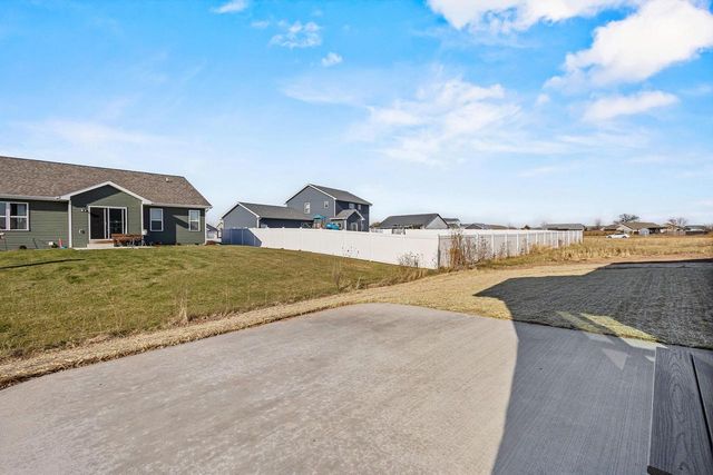 2518 TIPPERARY TRAIL, De Pere, WI 54115