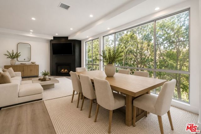 441 N Oakhurst Drive 304, Beverly Hills, CA 90210