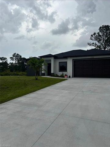 1752 Pine Ave, Lehigh Acres, FL 33972