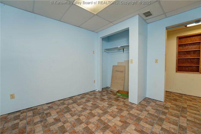 2677 Bills Creek Road, Winfield, WV 25213