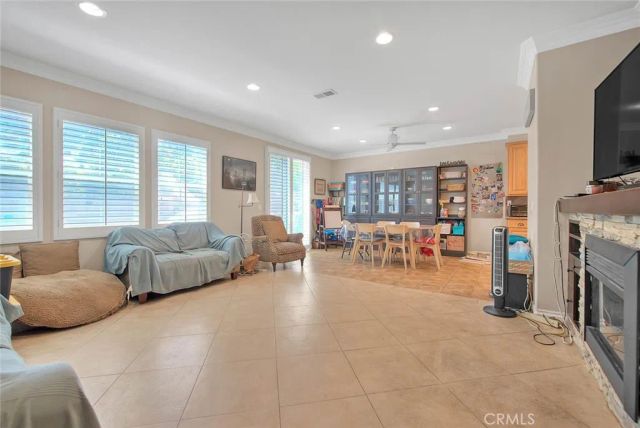 1855 N Ambrosia Avenue, Upland, CA 91784