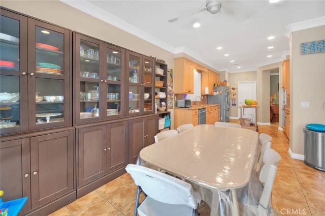 1855 N Ambrosia Avenue, Upland, CA 91784