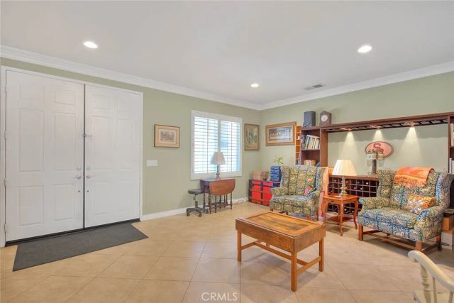 1855 N Ambrosia Avenue, Upland, CA 91784