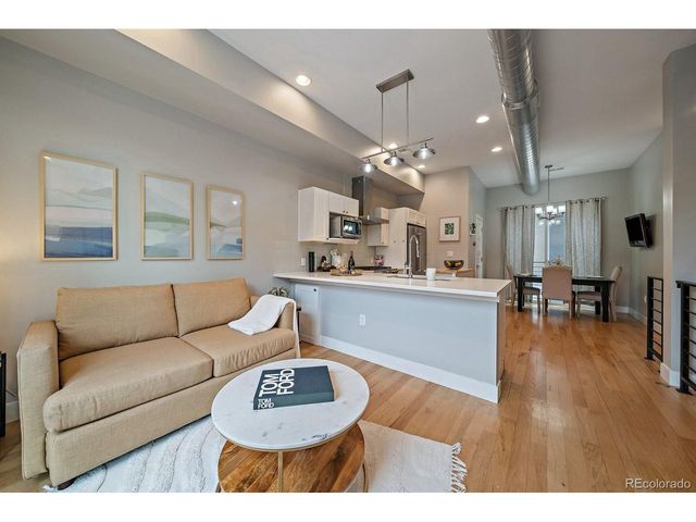 3314 S Washington St, Englewood, CO 80113