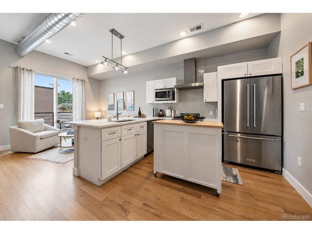 3314 S Washington St, Englewood, CO 80113
