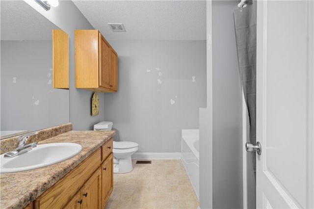 17 Chase Place, Adairsville, GA 30103