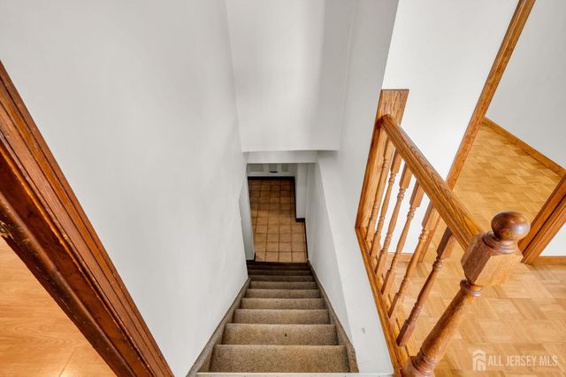 13 Burnham Road, East Brunswick, NJ 08816