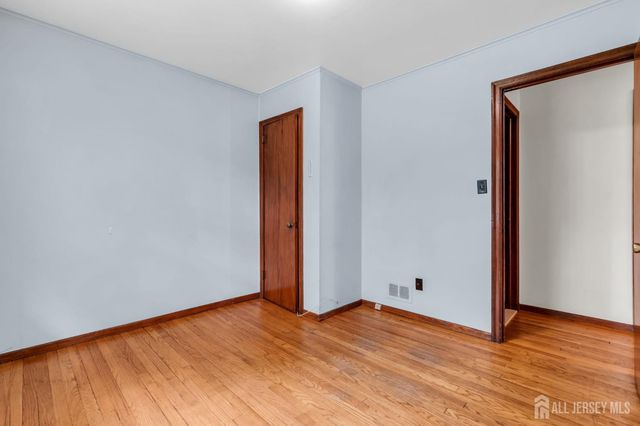 13 Burnham Road, East Brunswick, NJ 08816