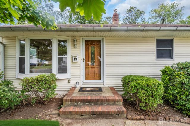 13 Burnham Road, East Brunswick, NJ 08816