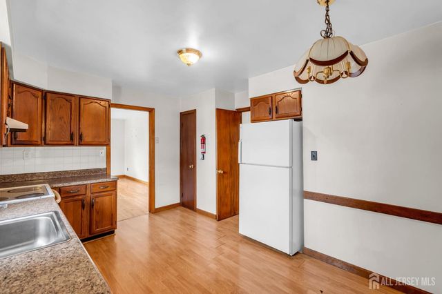 13 Burnham Road, East Brunswick, NJ 08816