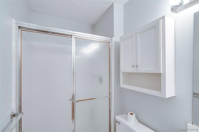 42481 Lilley Pointe Drive, Canton, MI 48187