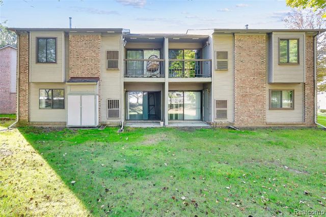 42481 Lilley Pointe Drive, Canton, MI 48187