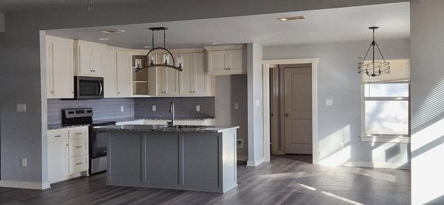 2235 N Pacific Street, Mineola, TX 75773