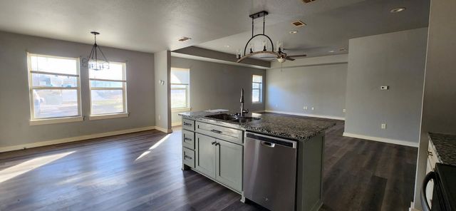 2235 N Pacific Street, Mineola, TX 75773