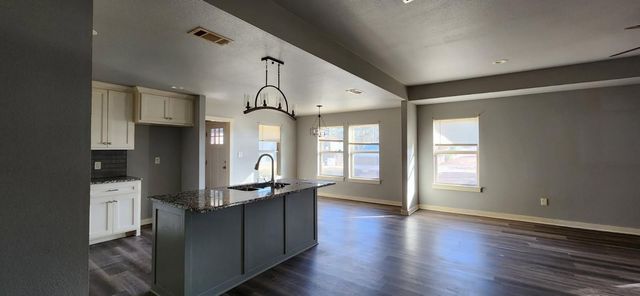 2235 N Pacific Street, Mineola, TX 75773