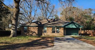 2235 N Pacific Street, Mineola, TX 75773