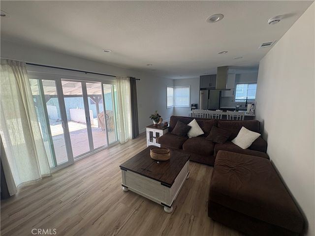 10822 Colima, Whittier, CA 90604