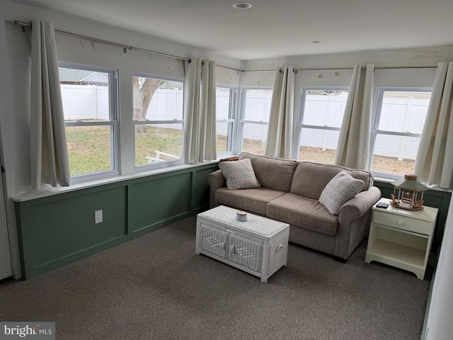 25 MATTHEWS AVE, Villas, NJ 08251