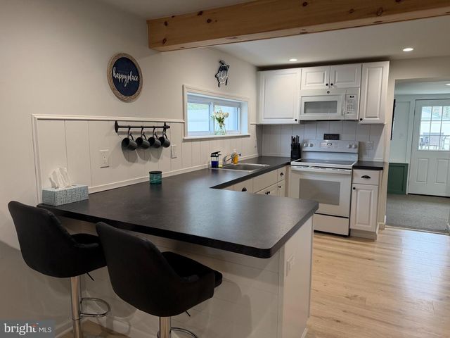 25 MATTHEWS AVE, Villas, NJ 08251
