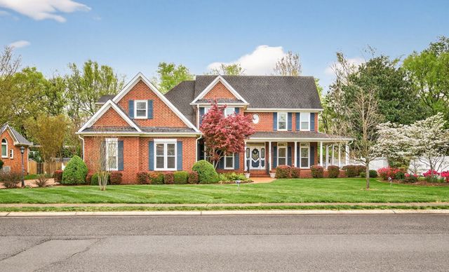 2814 Saint Johns Dr, Murfreesboro, TN 37129