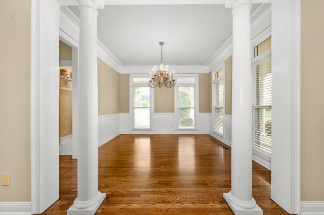 2814 Saint Johns Dr, Murfreesboro, TN 37129