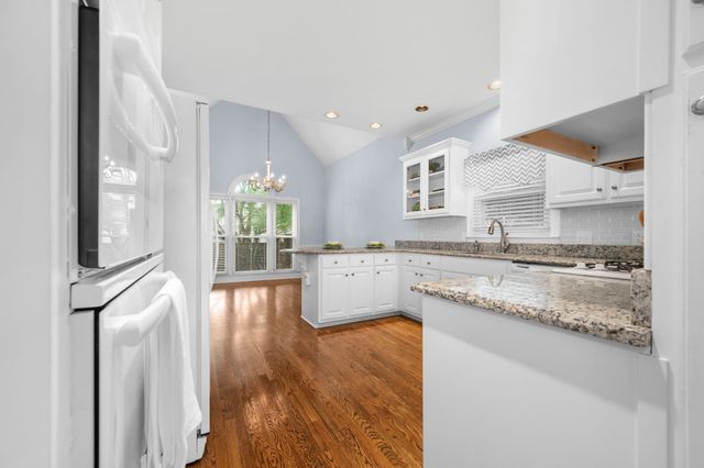 2814 Saint Johns Dr, Murfreesboro, TN 37129