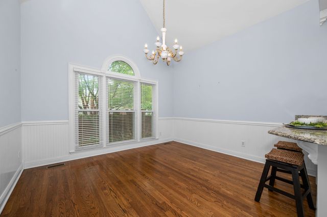 2814 Saint Johns Dr, Murfreesboro, TN 37129