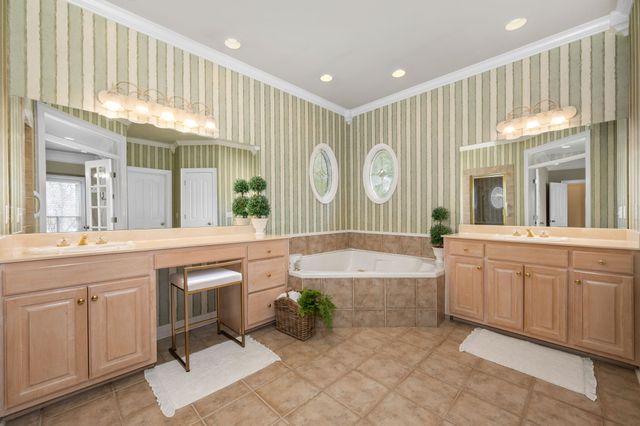 2814 Saint Johns Dr, Murfreesboro, TN 37129